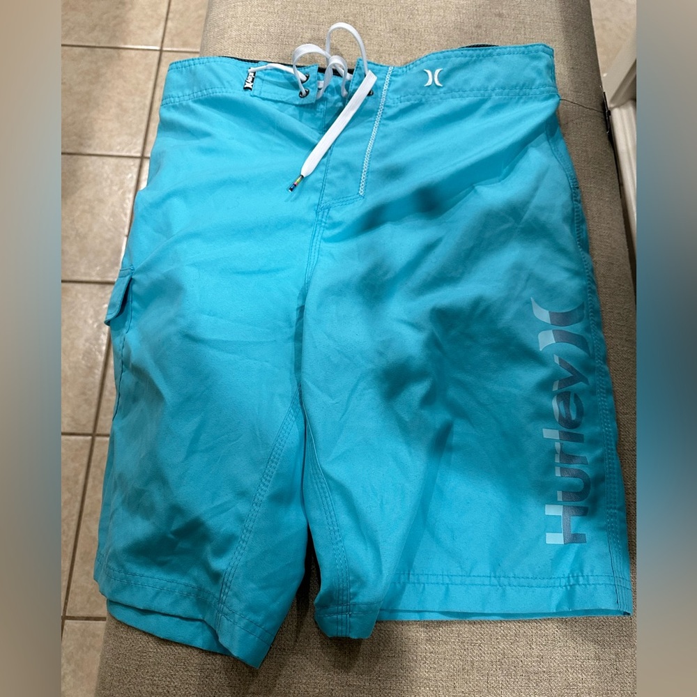 NWT men’s Hurley Boardshorts 32